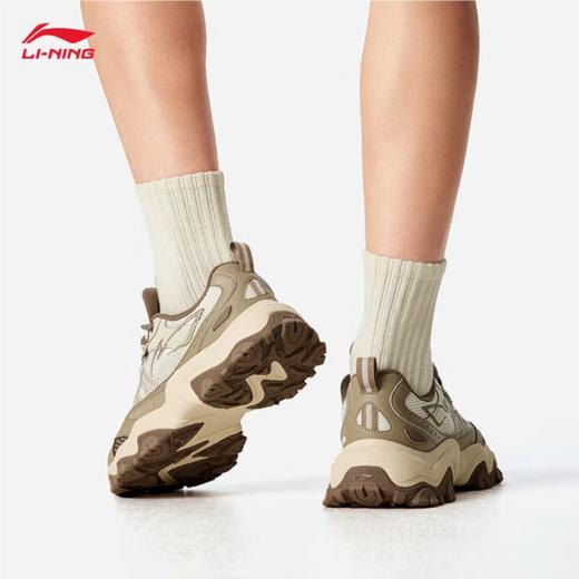 李宁男子2025秋季防滑透气休闲鞋老爹鞋AGCV375-4 商品图1