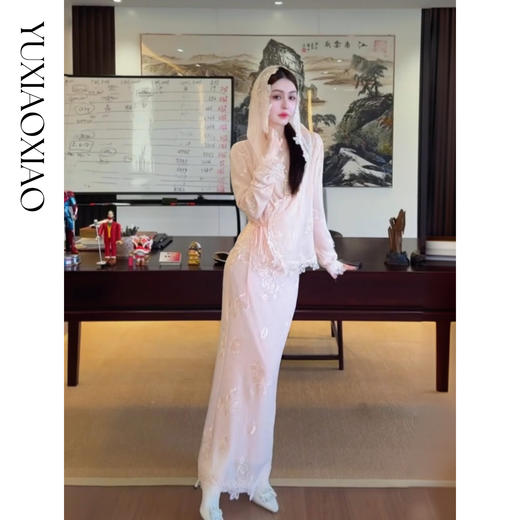 余潇潇【花语许愿池】100棉重工绣花显白系绳外套&半裙&带胸垫吊带 商品图3