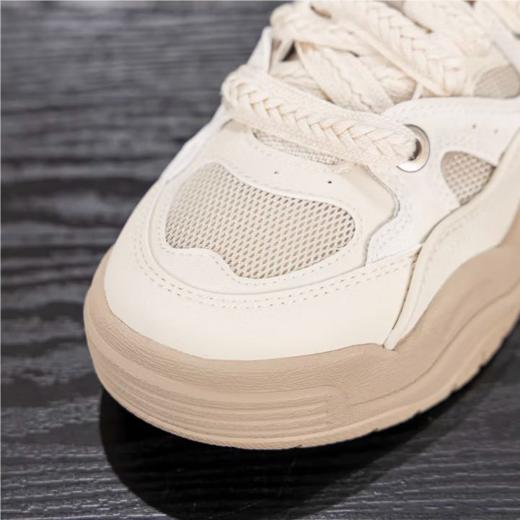 李宁女子2025秋季透气柔软防滑休闲鞋AGCV230-1 商品图3