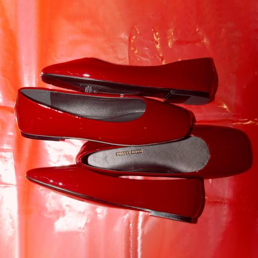 PRETTY RIVER小牛皮芭蕾鞋 商品图1