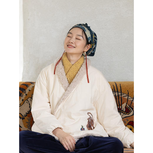 牧衣游原创 手工刺绣60支纯棉短外套女白色抗寒加厚保暖开衫 汀白 商品图1