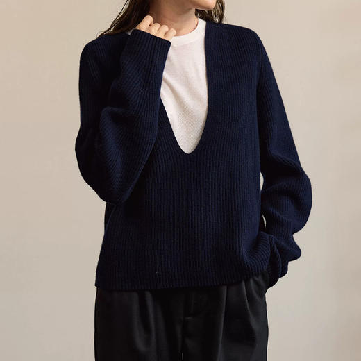 馥迦简约知识风大V领廓形毛衣针织衫 商品图5