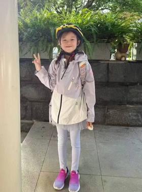 【HeyBetter】冲锋衣（三合一/七合一）一套三件七种穿法，轻松应对三季温差。采用高透湿防风面料，静水压达145kPa，透湿性超119g/24h，防护性能远超国标。