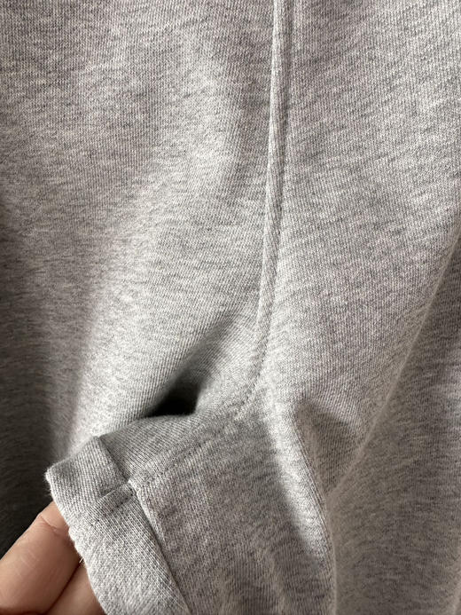 【10月31日 下午16:00 秒杀】苏州天气正当时 COS 针织九分 毛圈 镰刀裤 开放日 福利团购 商品图6