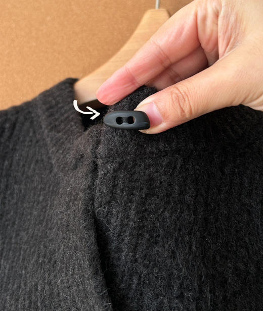 toughsen煤炭灰牛角针织马甲开衫背心8102101 商品图6