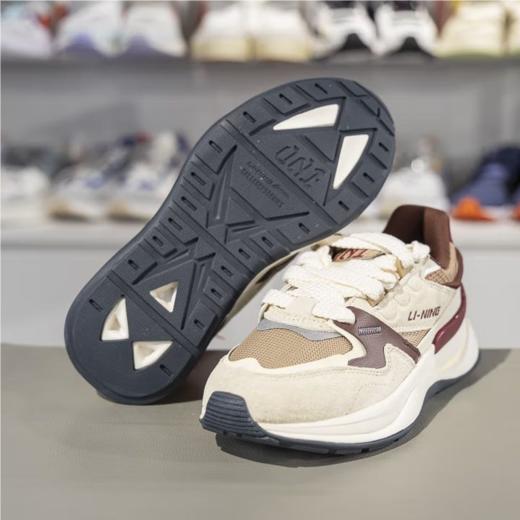 李宁女子2025春秋透气老爹鞋休闲鞋AGCV010-1 商品图3