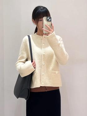 【高品质私服】【IC牦牛绒圈圈纱针织开衫】灵感来源于小香风，简约低调，精致、优雅的调性G1192-CC【无标出货 介意慎拍】