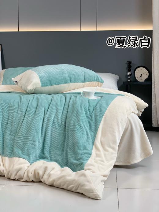 【多妈团购 正品圣夫岛家纺高克重高品质牛奶绒四件套 品牌尾货清仓】牛奶般丝滑柔顺，质地柔软细腻，机洗后不易起球和掉色掉毛，雕花工艺超高级-圆圆家纺 商品图0