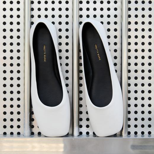 PRETTY RIVER小牛皮芭蕾鞋 商品图2