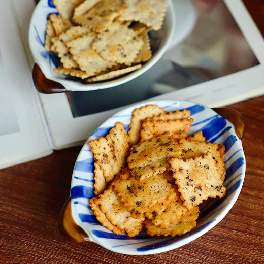 【29.9元6袋】【空空脆饼干】 每一块都裹满了粉 够入味  轻薄酥脆 商品图3