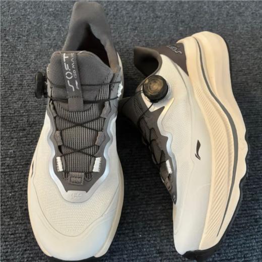 李宁男子2025秋季防滑透气休闲鞋AGLV001-7 商品图4