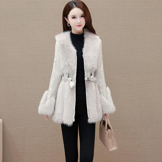 LRX-5CMJM2303-Y皮毛一体外套秋冬季女装仿貂绒保暖厚款PU皮拼结毛绒大衣 商品图0