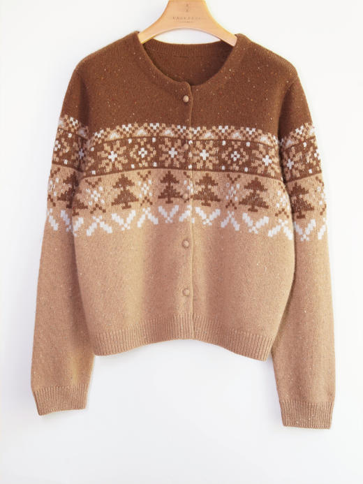 费尔岛圆领提花羊绒小开衫 商品图4