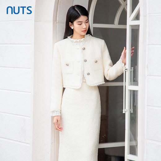 NUTS商场同款秋冬季白色气质设计感小香风直筒短款外套女4430406A1 商品图1