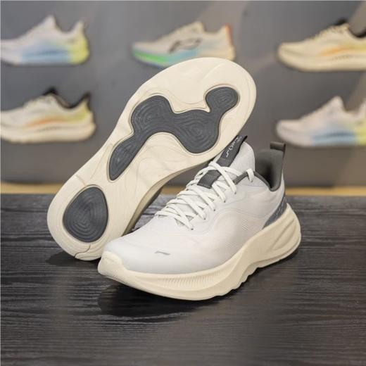 李宁男子2025春秋回弹轻便防滑缓震跑步鞋运动鞋AGLV091-9 商品图2