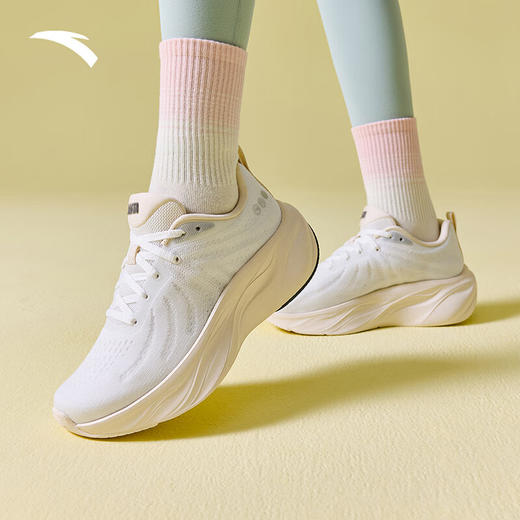 安踏（ANTA）叶子丨跑步鞋女子缓震回弹运动鞋厚底增高轻便跳绳鞋女122535515 纸莎白-1 商品图3