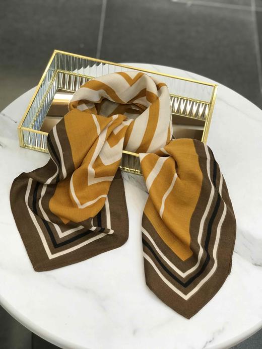 优品堂『花影摇曳2』90×90方巾 商品图2