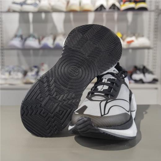 李宁男子2025春秋回弹轻便防滑缓震跑步鞋运动鞋ARRV003-4 商品图4