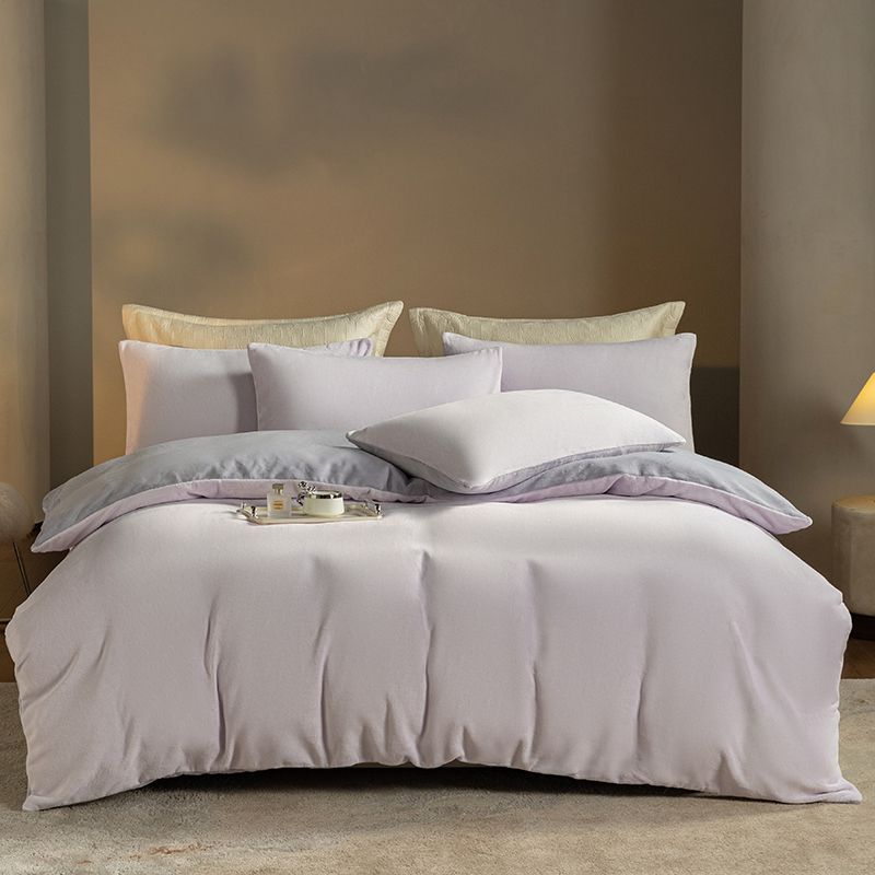 顶柔牛奶绒纯色双拼套件TJ1601，高密高克重牛奶绒拼色设计，简约高级