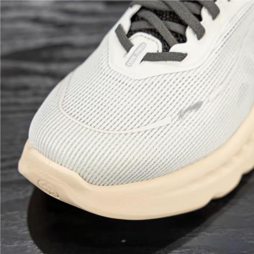 李宁男子2025秋季防滑透气休闲鞋AGLV009-9 商品图3