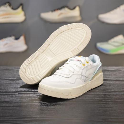 李宁女子2025秋季透气柔软防滑板鞋休闲鞋AGCV208-6 商品图2