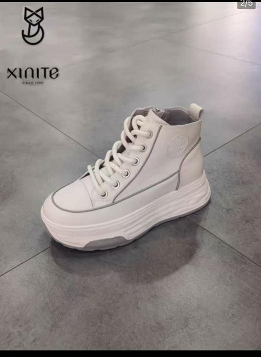 仙妮特女鞋 商品图1