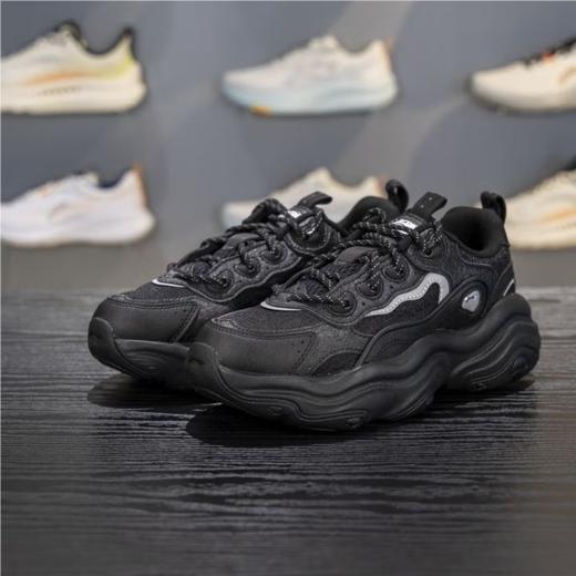 李宁女子2025秋季透气老爹鞋休闲鞋AGCV276-2 商品图1