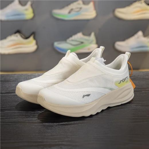 李宁女子2025秋季透气柔软一脚蹬休闲鞋AGLV006-13 商品图1