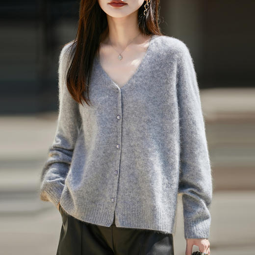 馥迦慵懒软糯拉绒拉毛无缝羊毛开衫 商品图13