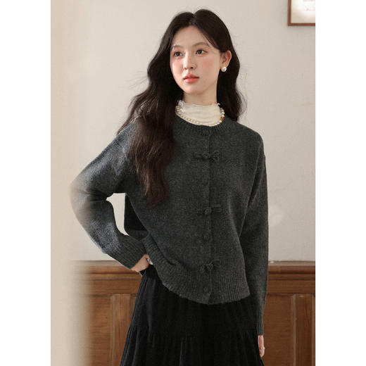 鹿向南「崧灰雾色」小众灰色圆领宽松毛衣女秋慵懒风长袖针织开衫 商品图0