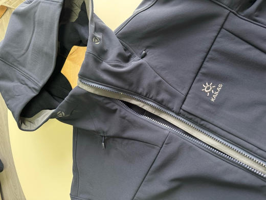 【开放日忙 秒杀价已调 直接拍】凯乐石 雷鸟防风 男女同款 抓绒连帽 软壳外套 冲锋衣 商品图14