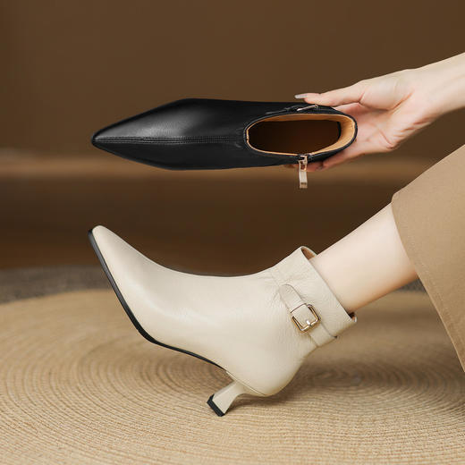 【预售5天】法式洋气小短靴女秋冬季加绒细跟高跟鞋尖头软底不累脚羊皮及踝靴DS&675 商品图2