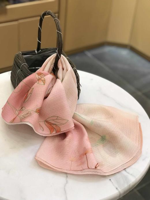 优品堂『歌尽桃花』桑蚕丝+羊毛长巾 商品图10