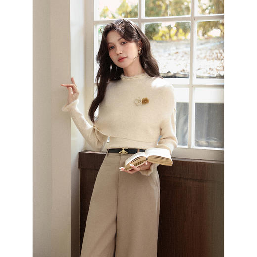 鹿向南「与花语」杏色秋冬新款温柔外搭披肩 商品图1