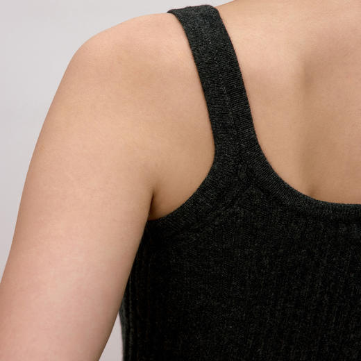 东黎 • 你本珍贵 万物共生-背心 山羊绒女士打底方领背心 5484 商品图6