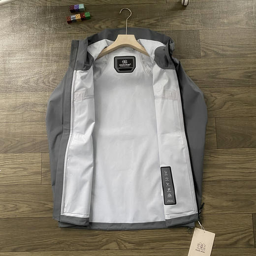 可隆 25Aw 硬壳压胶冲锋衣  男女同款 商品图6