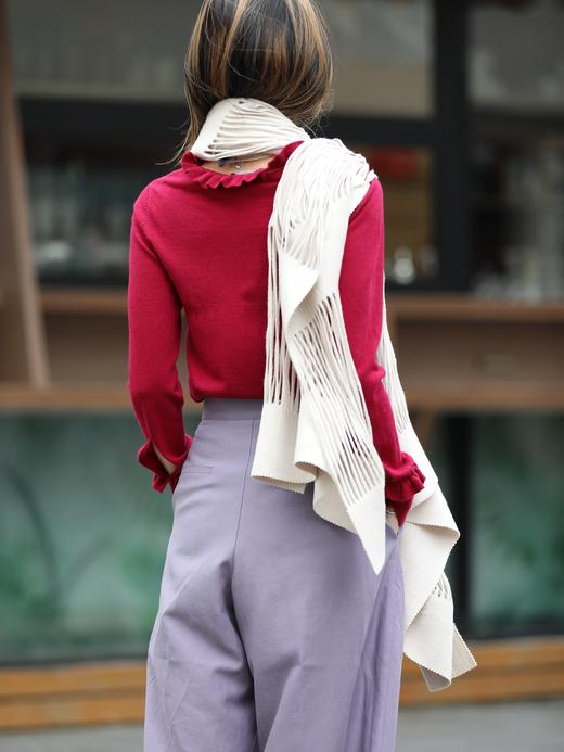 TYNVIE 浅灰色镂空纹理羊绒羊毛围巾 商品图9