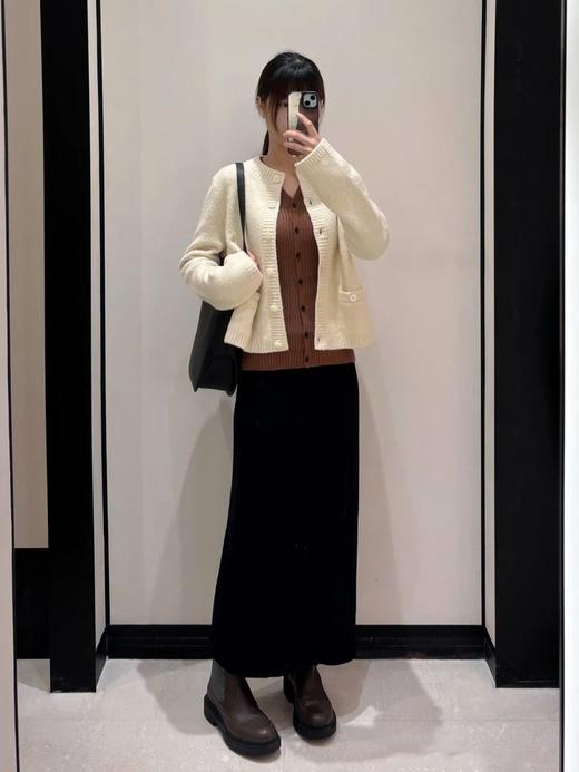 【高品质私服】【IC牦牛绒圈圈纱针织开衫】灵感来源于小香风，简约低调，精致、优雅的调性G1192-CC【无标出货 介意慎拍】 商品图2