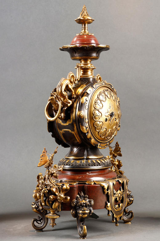 独角鹿西洋古董1880年代法国G. Servant工坊出品东方风格红色大理石底座装饰瑞兽飞蝶主题铜鎏金精雕座钟烛台三件套 商品图2