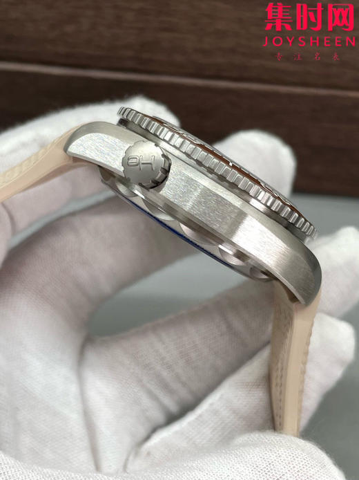 欧米茄VS海马600米系列 VS海洋宇宙 沙漠灰 卡其棕 8900一体机 男士腕表 商品图5