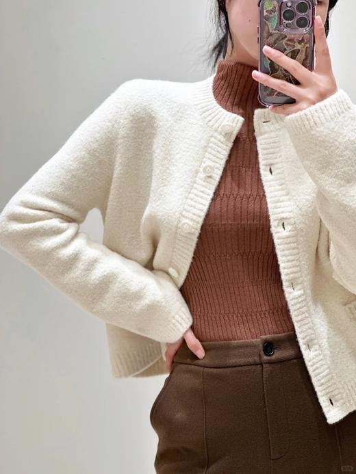 【高品质私服】【IC牦牛绒圈圈纱针织开衫】灵感来源于小香风，简约低调，精致、优雅的调性G1192-CC【无标出货 介意慎拍】 商品图5