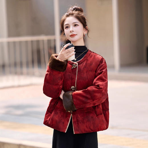 新中式国风羽绒服，复古印花加厚保暖白鸭绒红色短外套HR-YAX2538 商品图2
