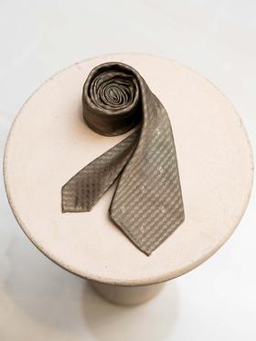 Kenji Kaga 七折无里衬领带