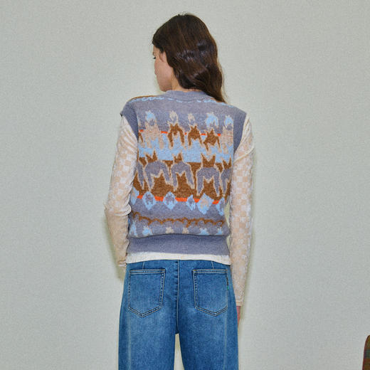 谜底V领针织马甲2025年冬季新品舒适保暖提花叠穿马夹女254MZ1903 商品图2