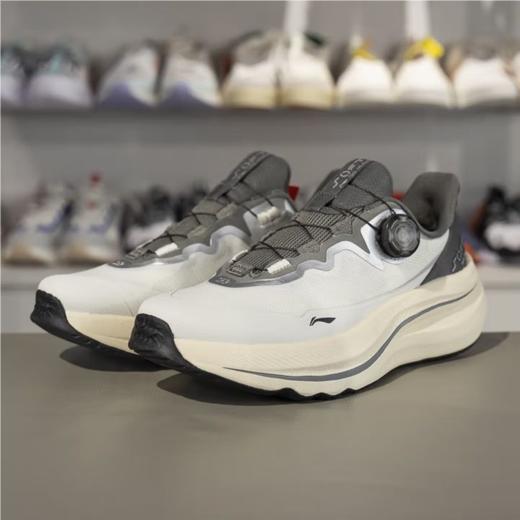 李宁男子2025秋季防滑透气休闲鞋AGLV001-7 商品图2