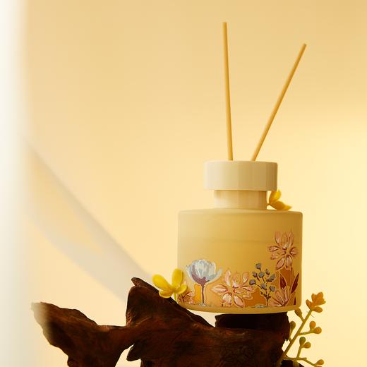 万事利“花间秋影.寻桂”丝巾香薰礼盒 商品图3