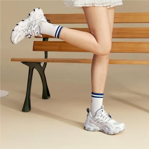 李宁女子2025秋季透气老爹鞋休闲鞋AGCV044-2 商品图3