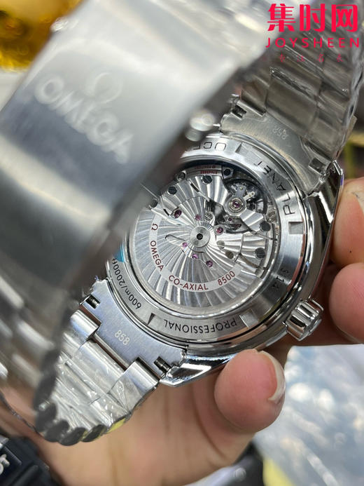 欧米茄VS海马600米系列 VS海洋宇宙 海马GMT两地时 橙黑海马 8605一体机 男士腕表 商品图6