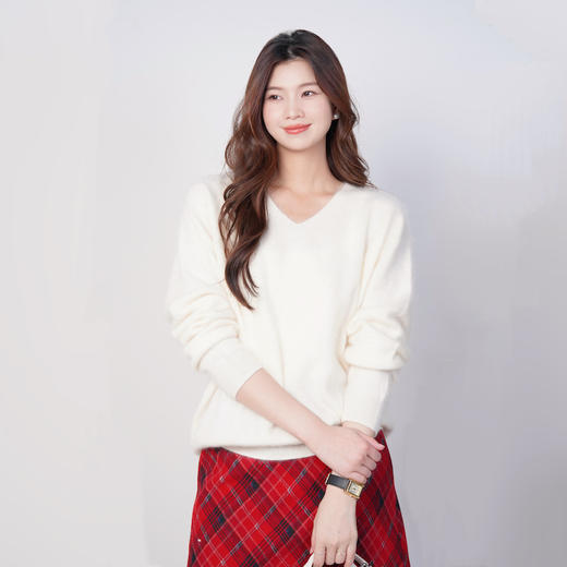 毛茸茸 暖呼呼 95%美丽诺羊毛+5%山羊绒 拉毛羊毛衫 圆领/V领/半高领/高领 商品图6