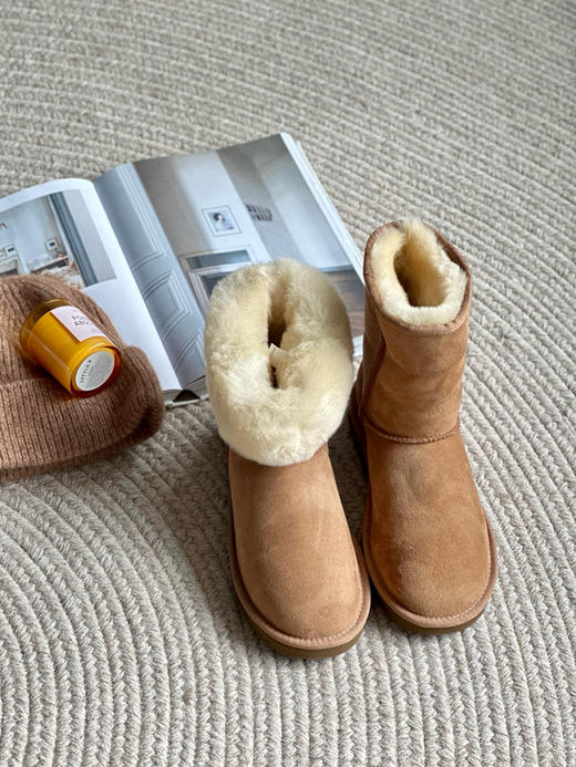 1223-5 百分百圆正 得物单 GGU丰盈柔滑 羊皮毛一体 中筒靴 雪地靴 绝杀‼️ 商品图10